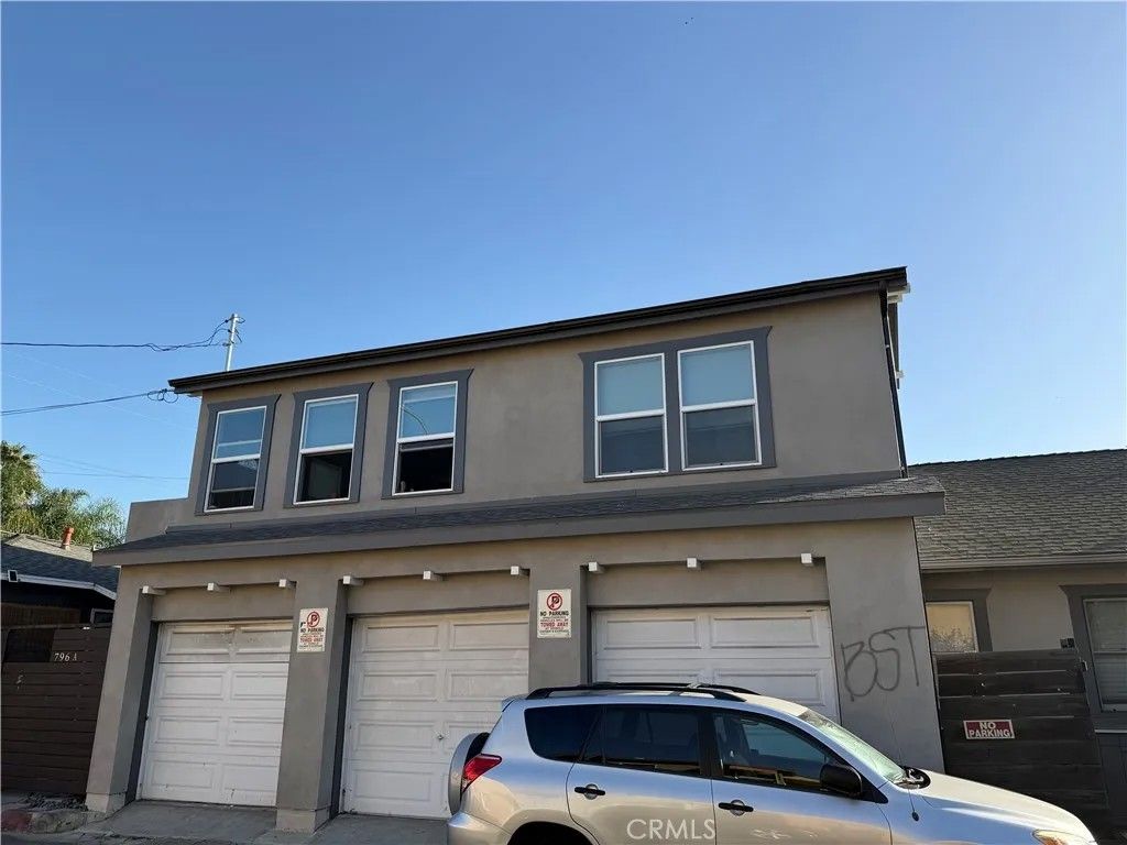 Photo of 796 Cherry Avenue #A, Long Beach, CA 90813 (MLS # RS26023048)