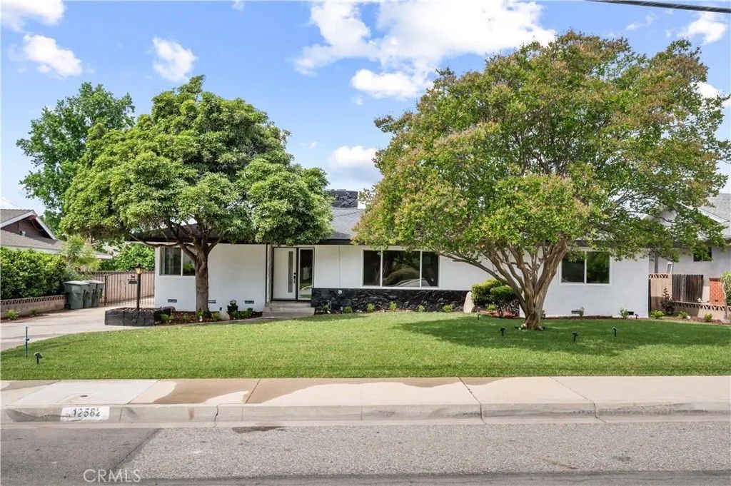 Photo of 12582 Monte Vista, Chino, CA 91710 (MLS # CV26082666)