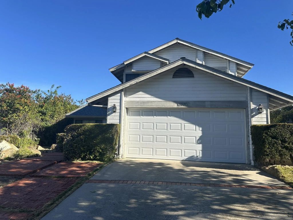 Photo of 12970 La Tortola, San Diego, CA 92129 (MLS # 260004571)