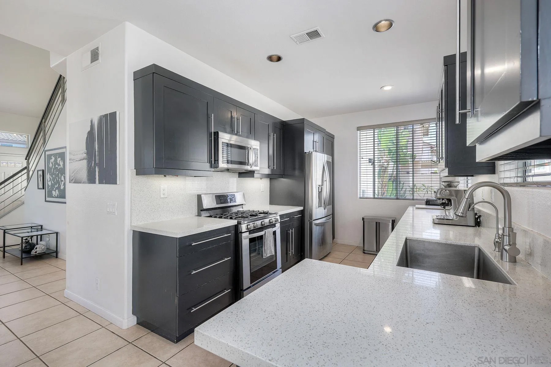 1084 Forest Lake
