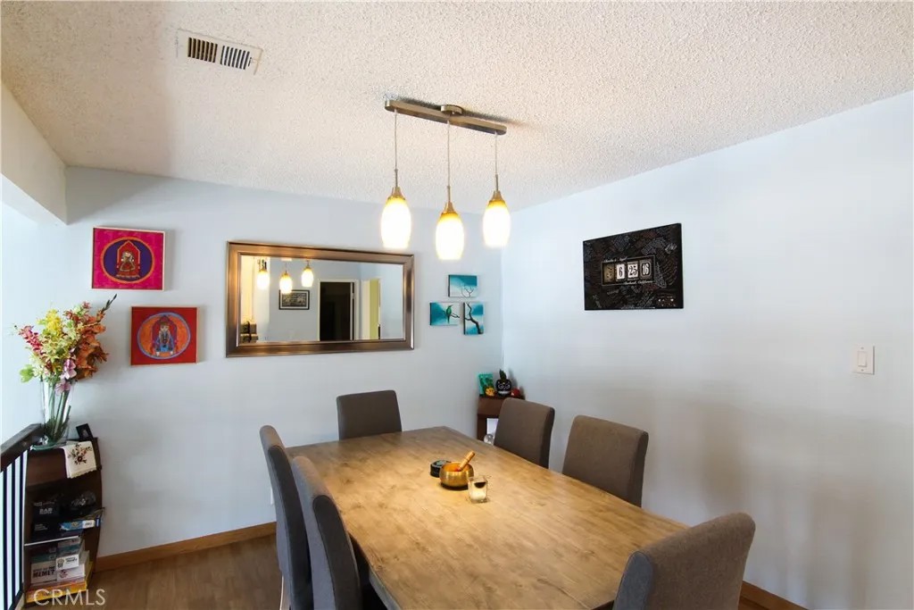 18425 Saticoy Street 4