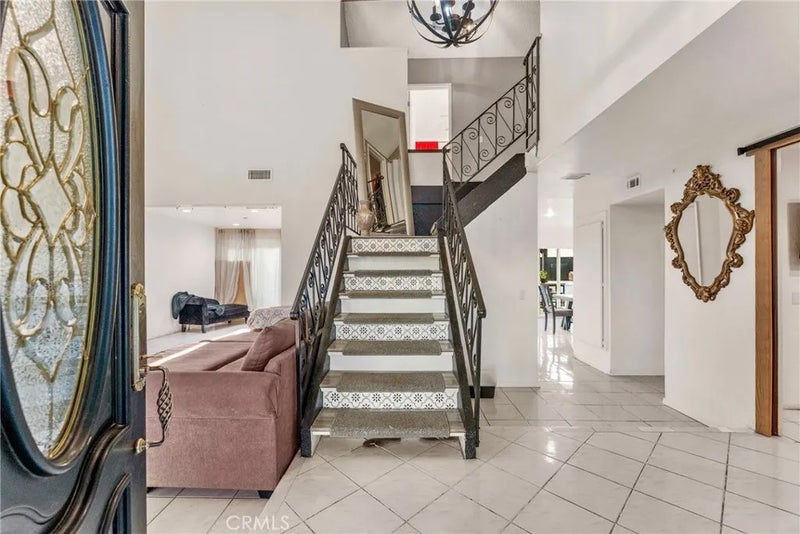 1527 Fairwood Way