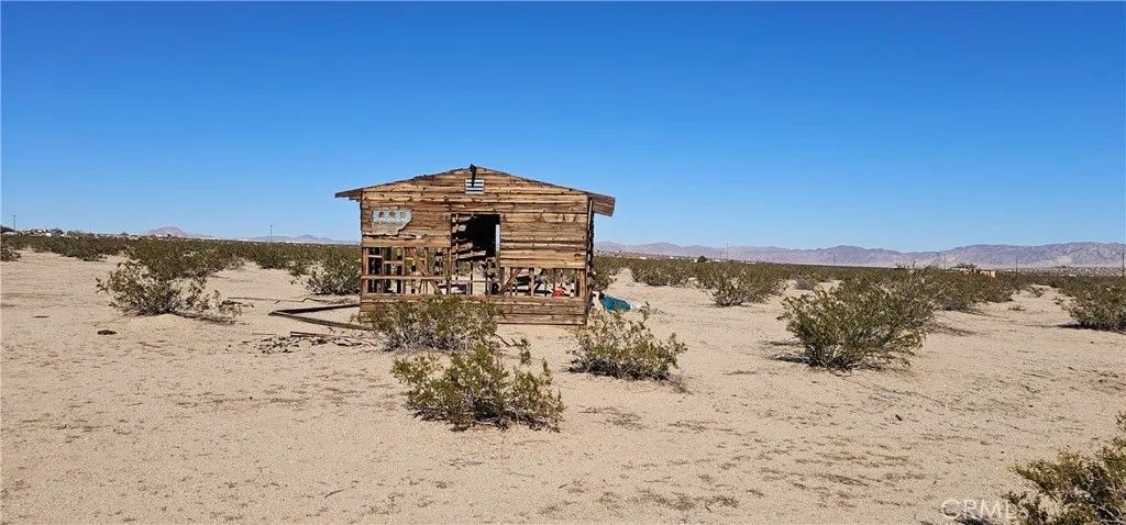 Photo of 66356 Sonora Rd, Joshua Tree, CA 92252 (MLS # JT25271624)
