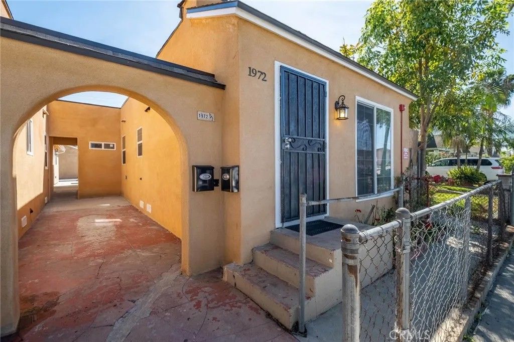 Photo of 1972 Olive Ave, Long Beach, CA 90806 (MLS # IG26061861)