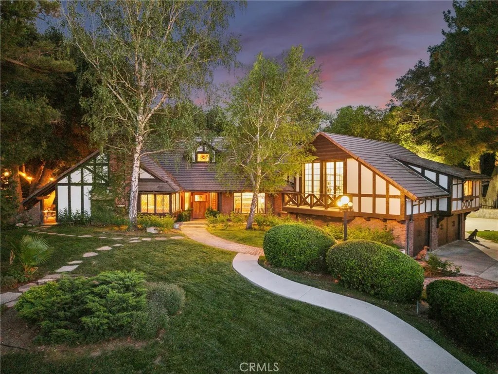 15656 Iron Canyon