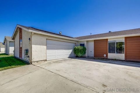 Photo of 648 Trenton Street, El Cajon, CA 92019 (MLS # 2600652)