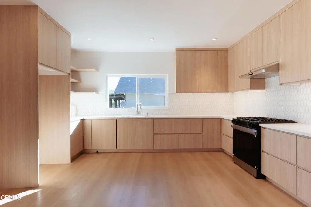 Photo of 145 N Encinitas Avenue, Monrovia, CA 91016 (MLS # P1-25535)