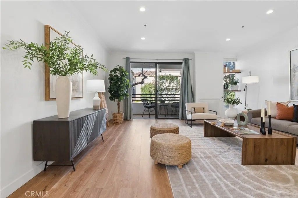 Photo of 1935 Malcolm Ave, Los Angeles, CA 90025 (MLS # SR26058756)