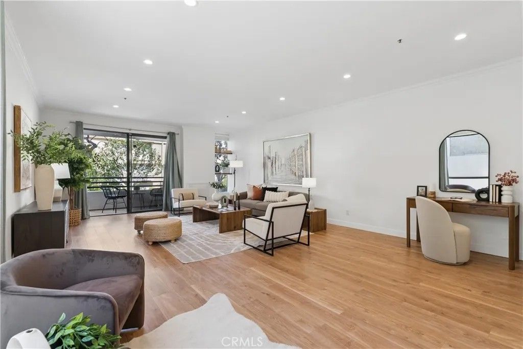 Photo of 1935 Malcolm Ave, Los Angeles, CA 90025 (MLS # SR26058756)