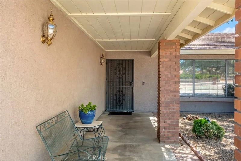 14861 Riverside