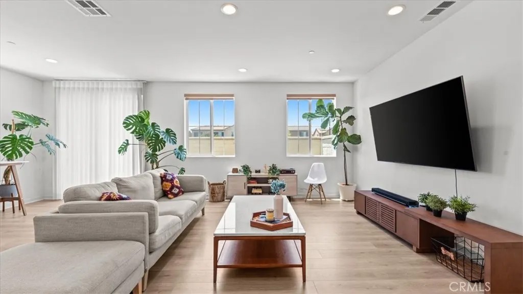 3930 S Oasis Paseo 237