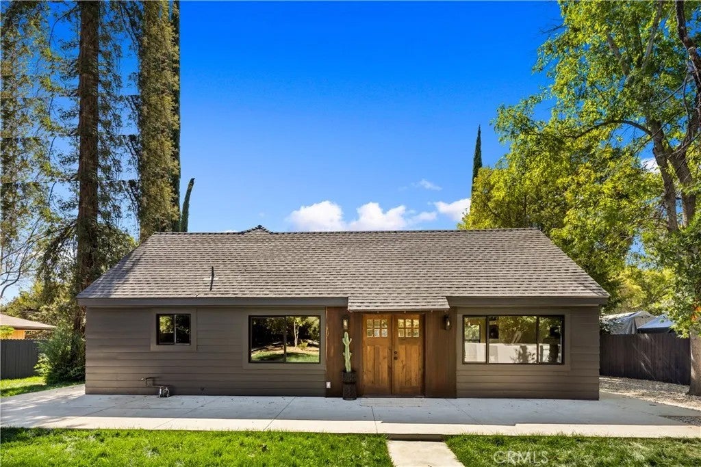Photo of 260 Bellefontaine ST, Pasadena, CA 91105 (MLS # DW26229288)