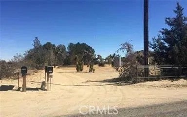 7494 Mojave Tropico Rd
