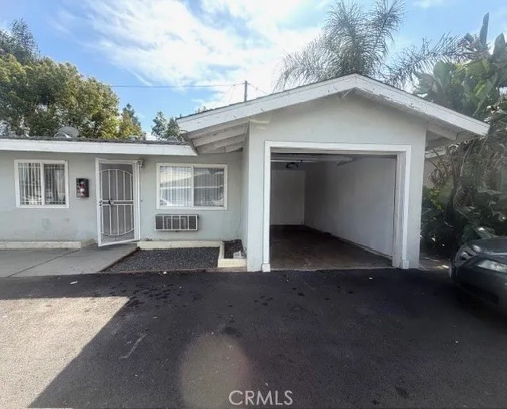 Photo of 10553 Poplar Street, Loma Linda, CA 92354 (MLS # WS26001708)
