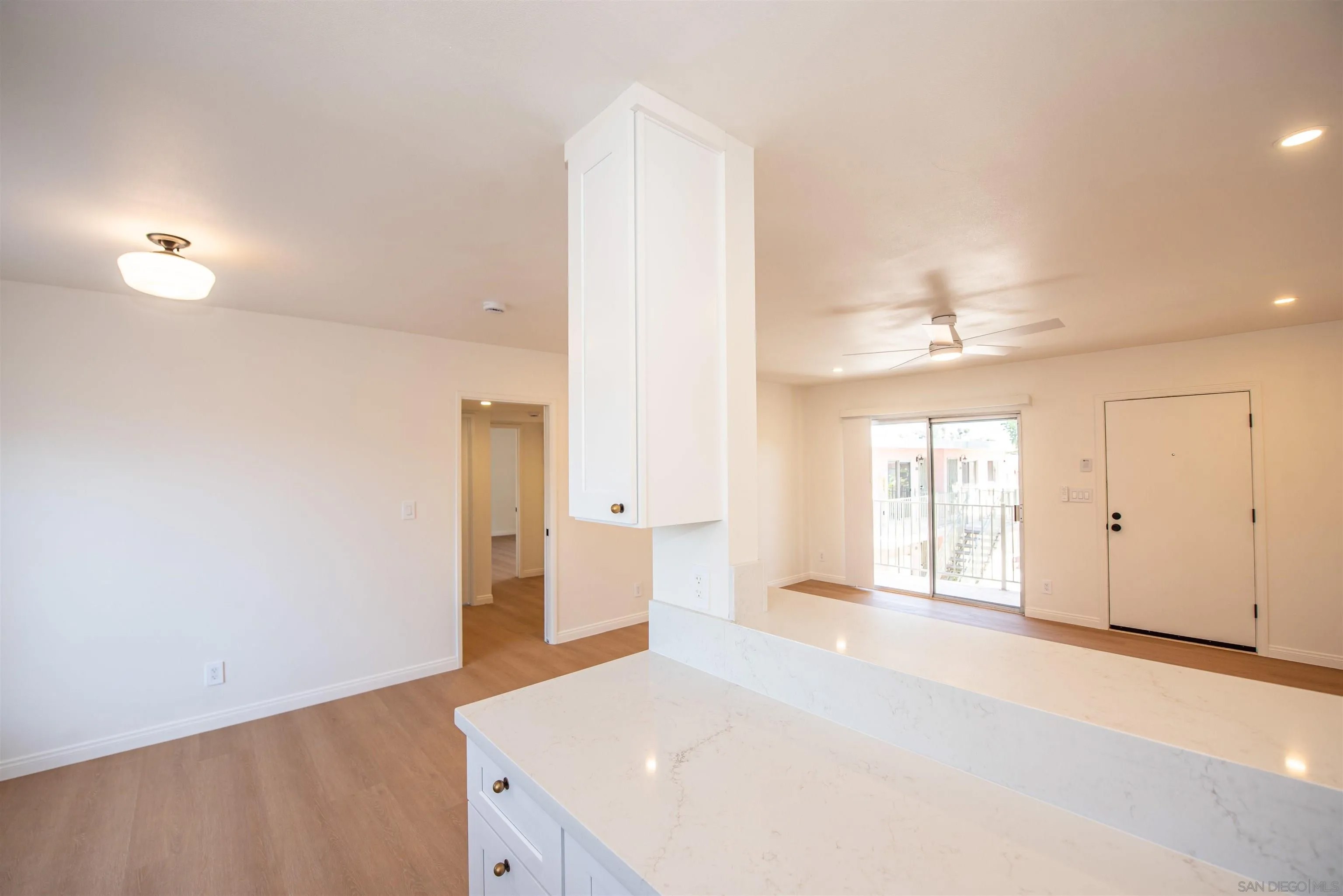 930 B Avenue 15