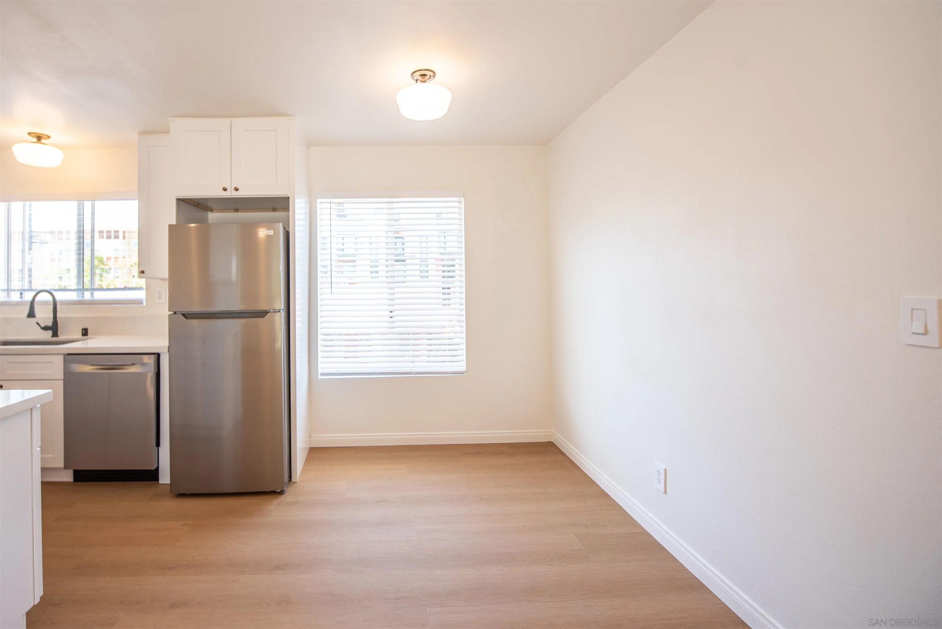 930 B Avenue 15