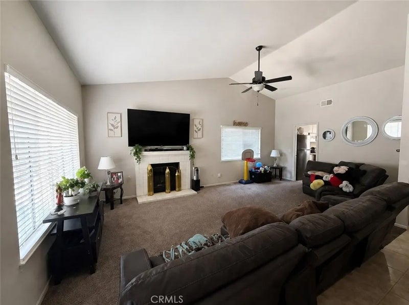 2737 La Vida Drive
