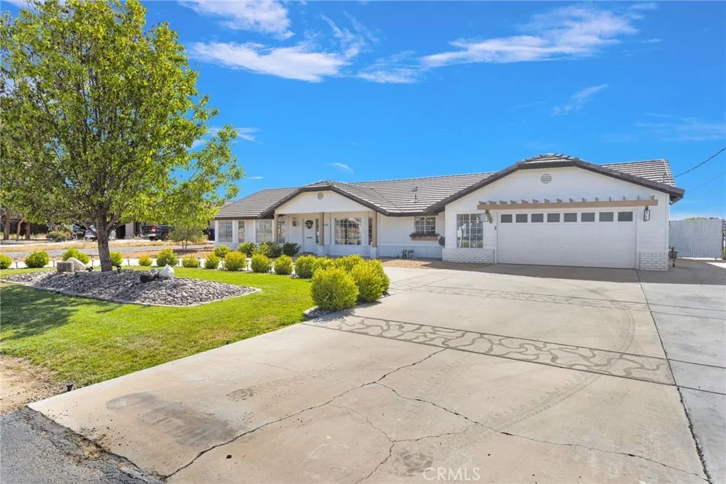 15454 Tuscola