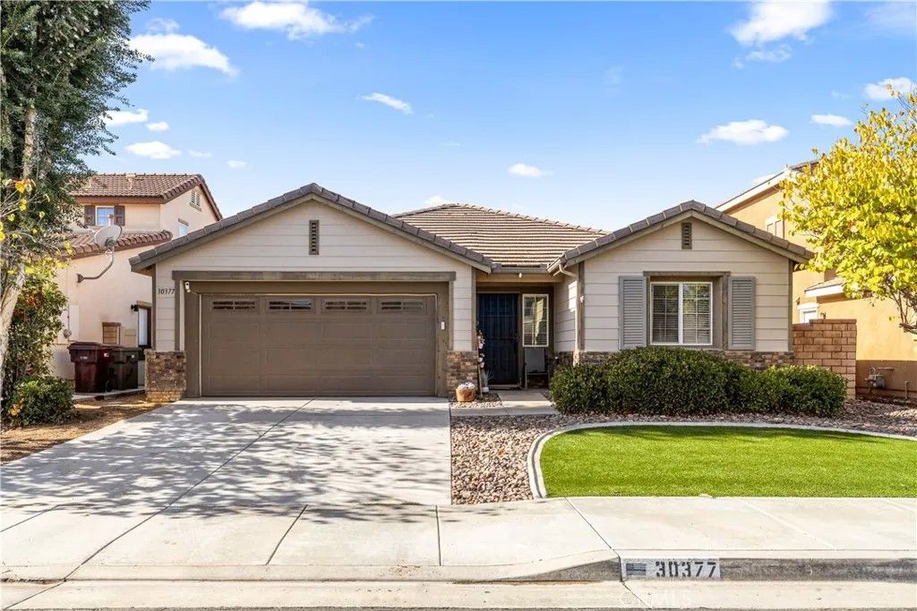 Photo of 30377 Dapple Gray Way, Menifee, CA 92584 (MLS # IV25266668)