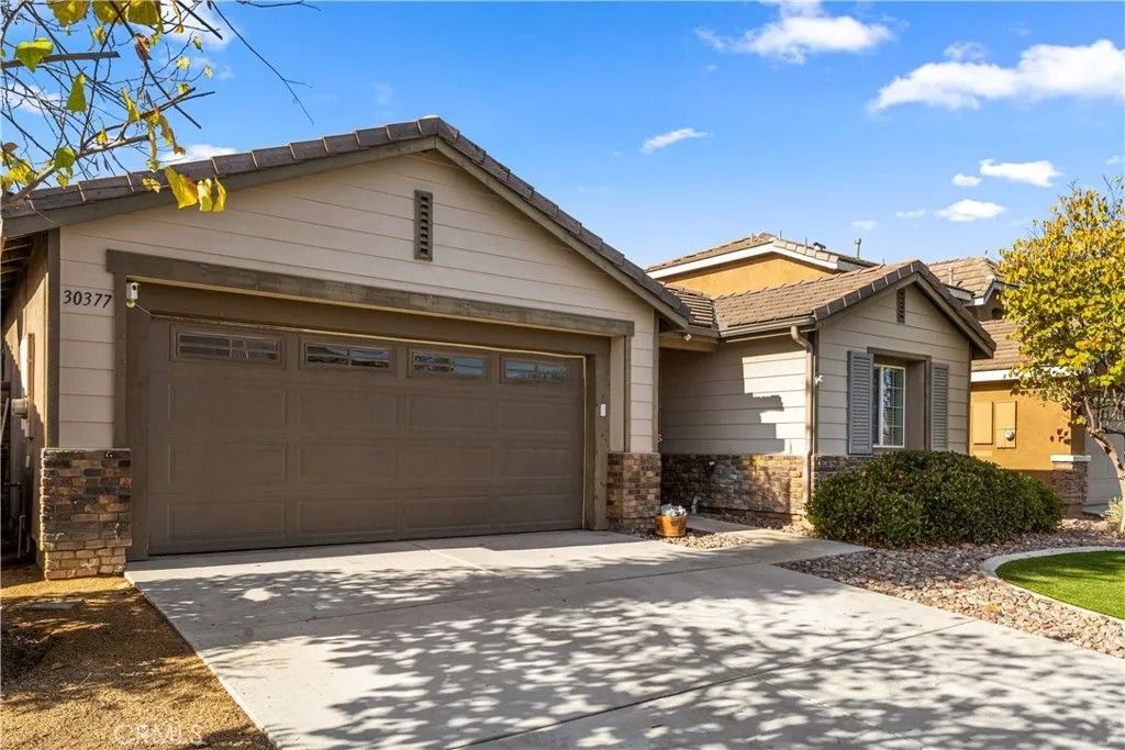 Photo of 30377 Dapple Gray Way, Menifee, CA 92584 (MLS # IV25266668)