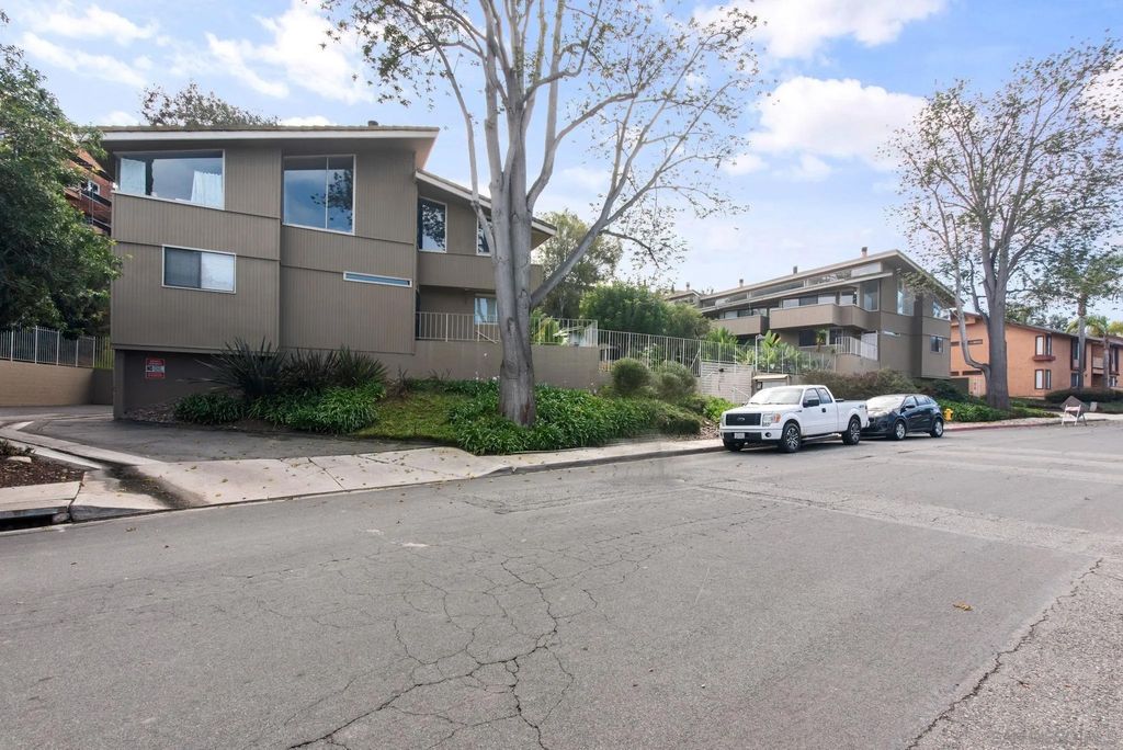 Photo of 7546 Gibraltar St, Carlsbad, CA 92009 (MLS # 2600824)