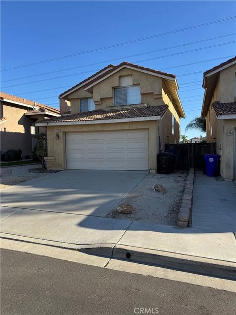 Tiny photo for 15507 Coleen St, Fontana, CA 92337 (MLS # DW25253184)