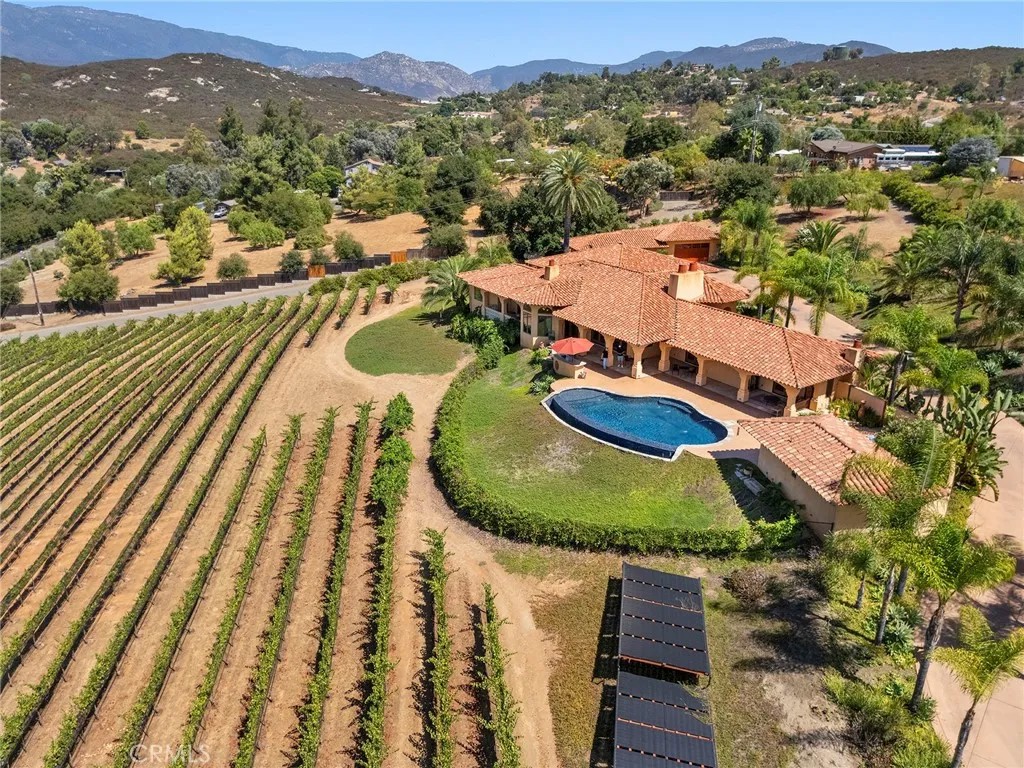 30403 Toronga Way