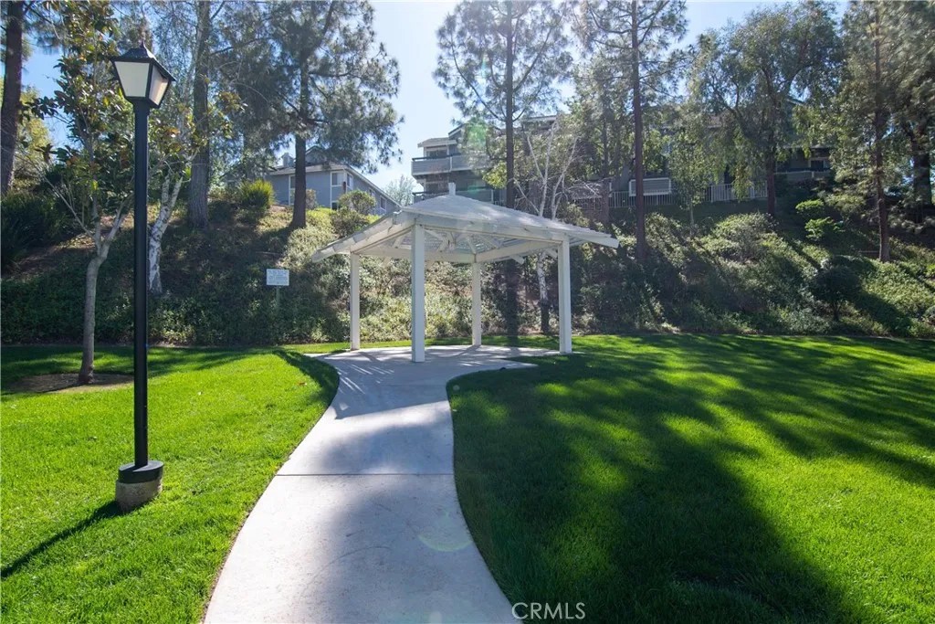 26961 Rainbow Glen 735