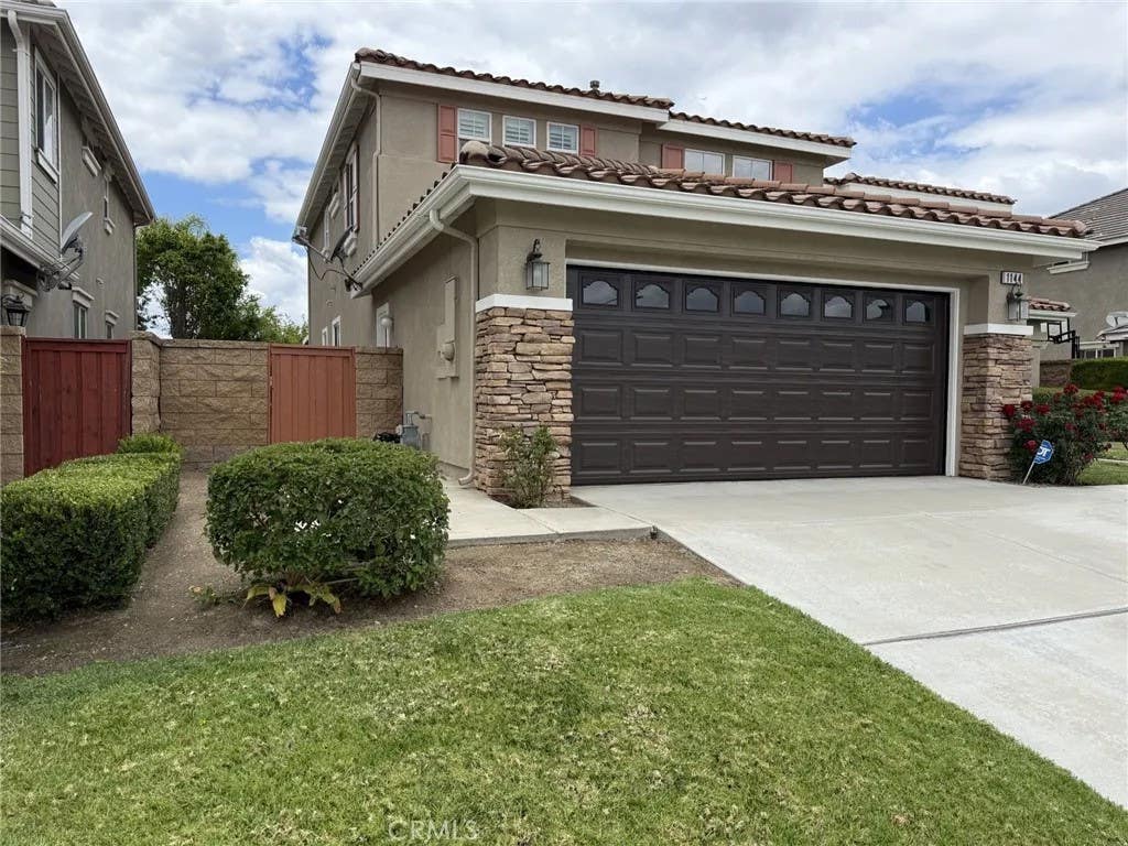 Photo of 1144 Garland Way, Corona, CA 92879 (MLS # SW26120884)