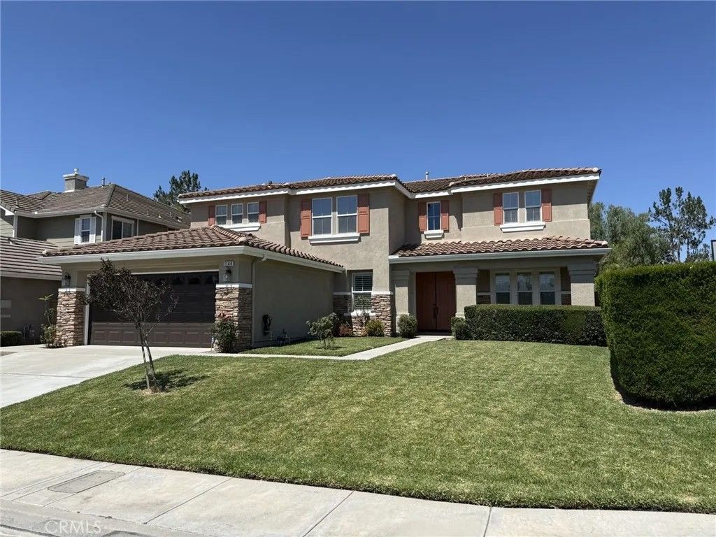 Photo of 1144 Garland Way, Corona, CA 92879 (MLS # SW26120884)