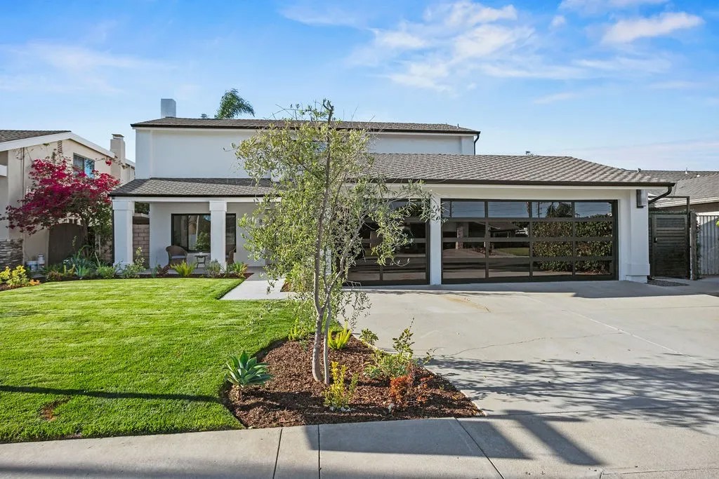 8711 Larkport Drive