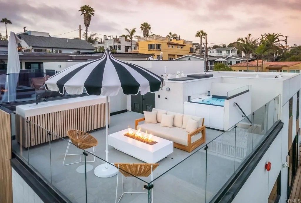 Photo of 239 4th St, Encinitas, CA 92024 (MLS # NDP2604472)