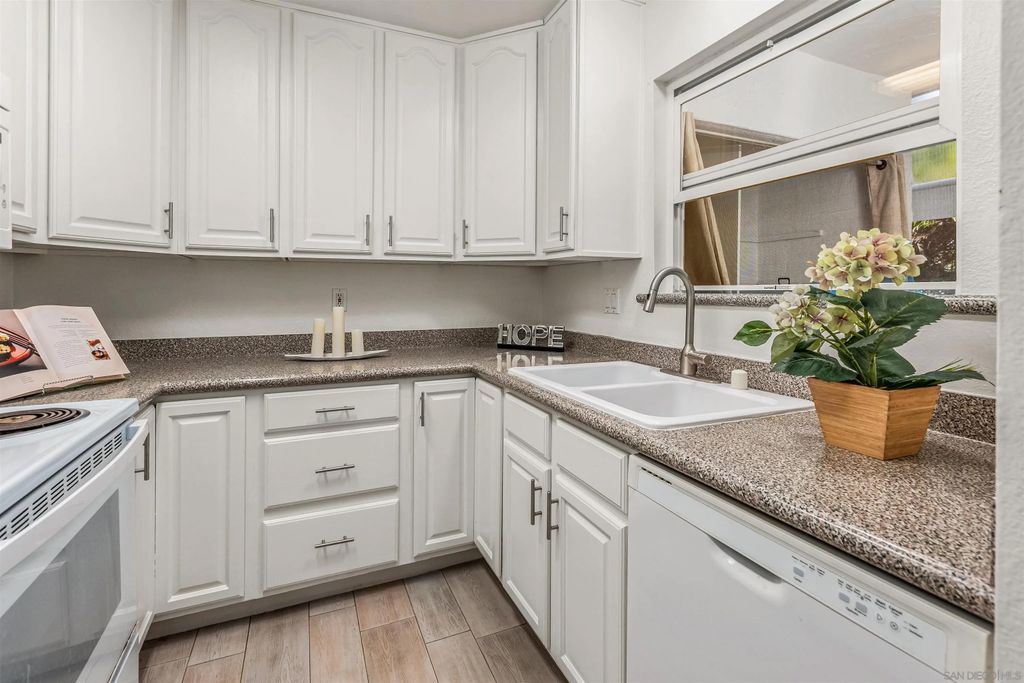 Photo of 7779 Camino Glorita, San Diego, CA 92122 (MLS # 2601259)