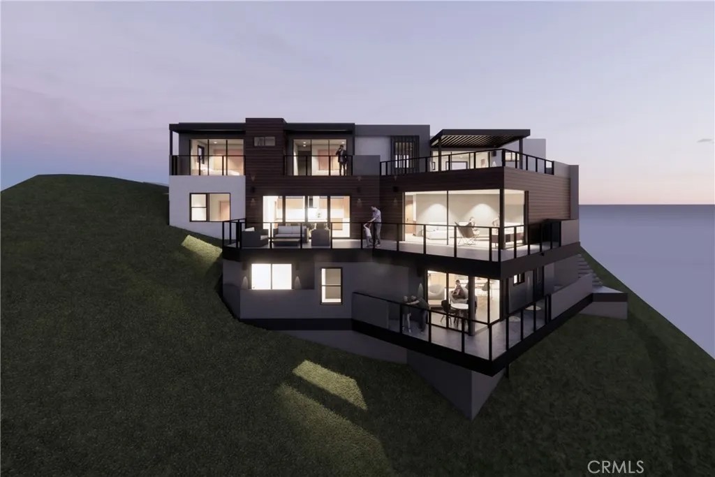 2807 N Thomas