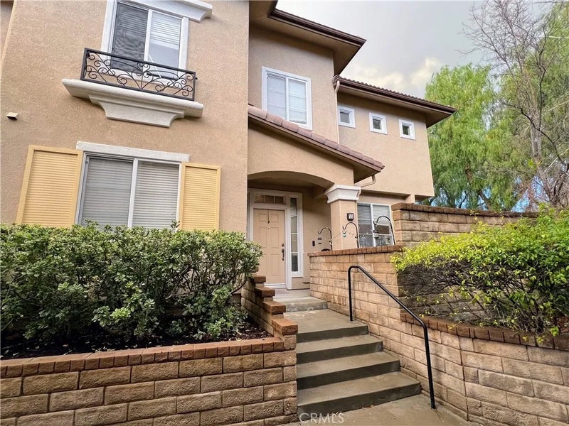 27976 Trillium Lane