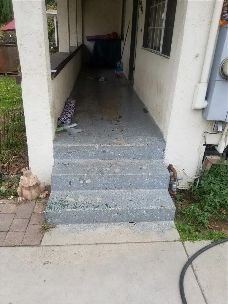 1205 Neola Street