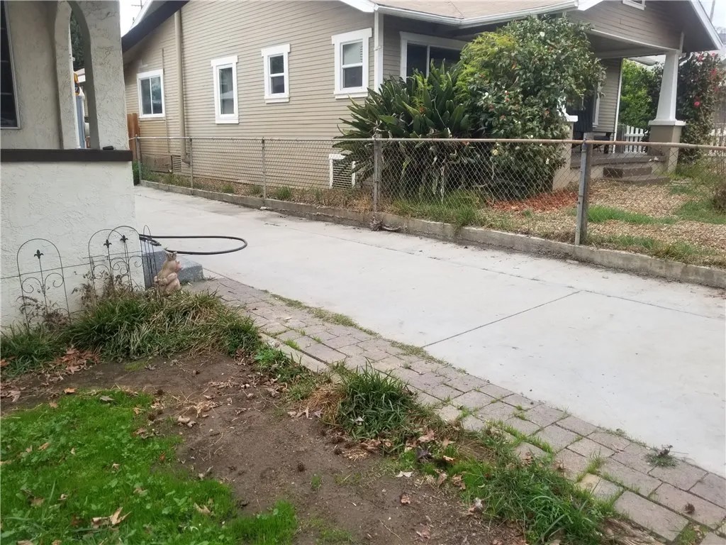 1205 Neola Street
