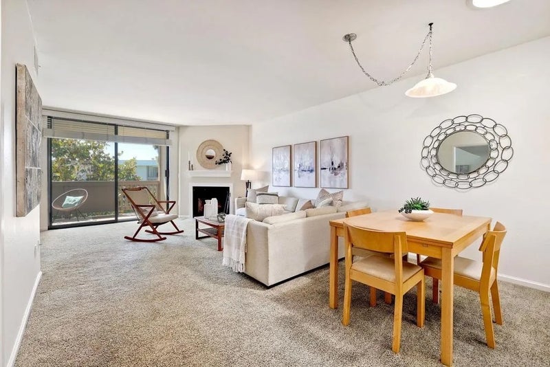 3098 Rue Dorleans 328