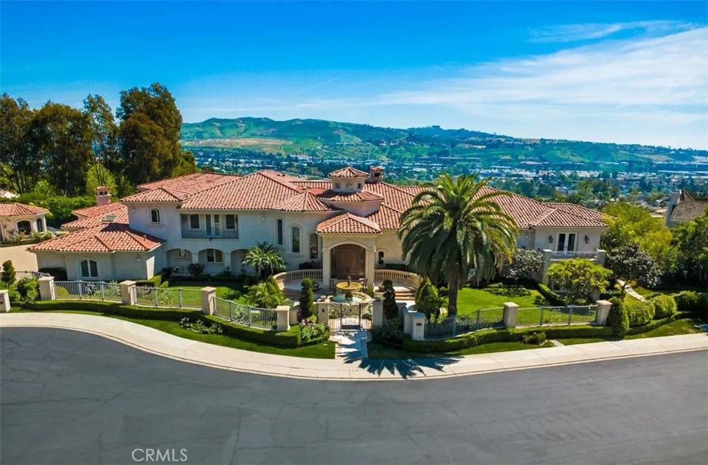 Photo of 12 Morning Dove, Laguna Niguel, CA 92677 (MLS # OC26061500)