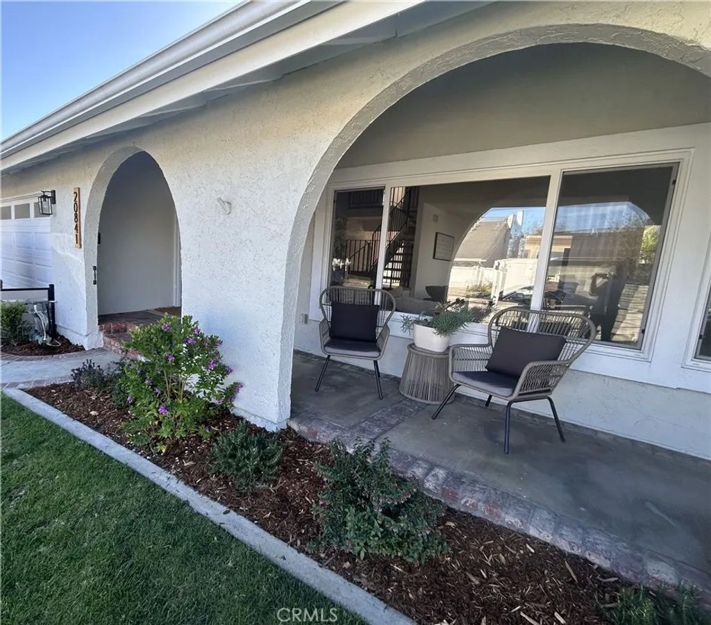 Photo of 20841 Hunter Ln, Huntington Beach, CA 92646 (MLS # PW26025895)