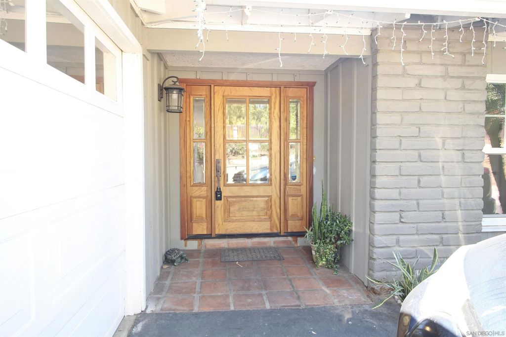 Photo of 1134 McDonald Road, Fallbrook, CA 92028 (MLS # 260007749)