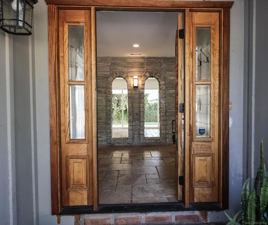 Photo of 1134 McDonald Road, Fallbrook, CA 92028 (MLS # 260007749)