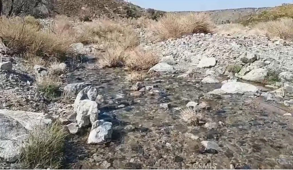 Photo of 0 Vac/Longview Rd/Vic Murphys, Juniper Hills, CA 93543 (MLS # DW25249556)