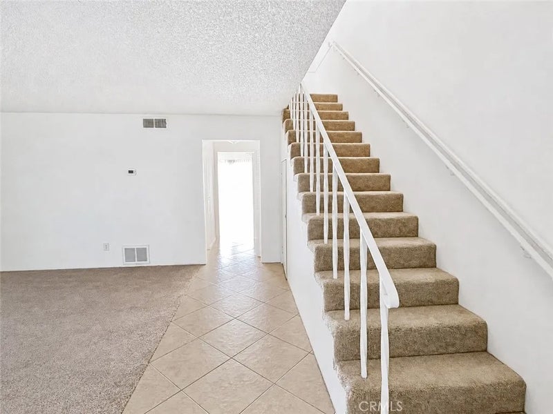 139 E Cypress