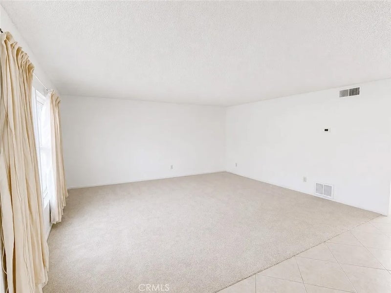 139 E Cypress