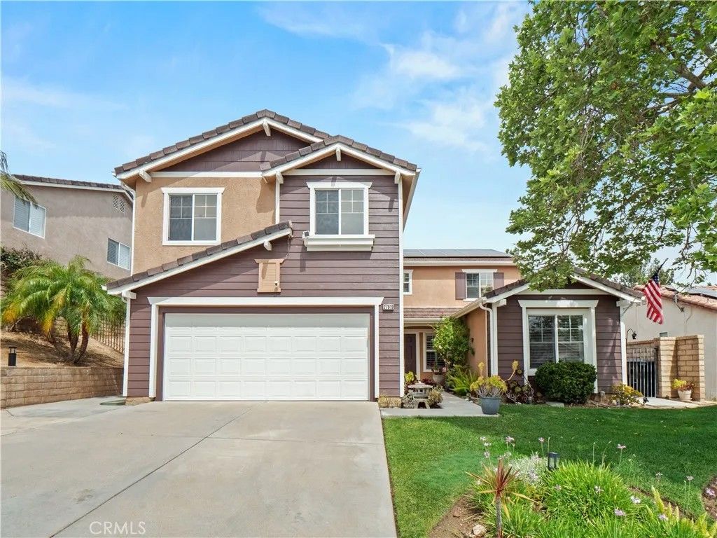 Photo of 27919 Bridlewood Dr, Castaic, CA 91384 (MLS # SR26081049)