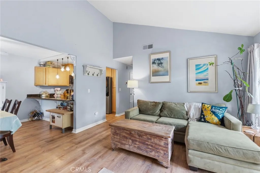 3408 La Terrace
