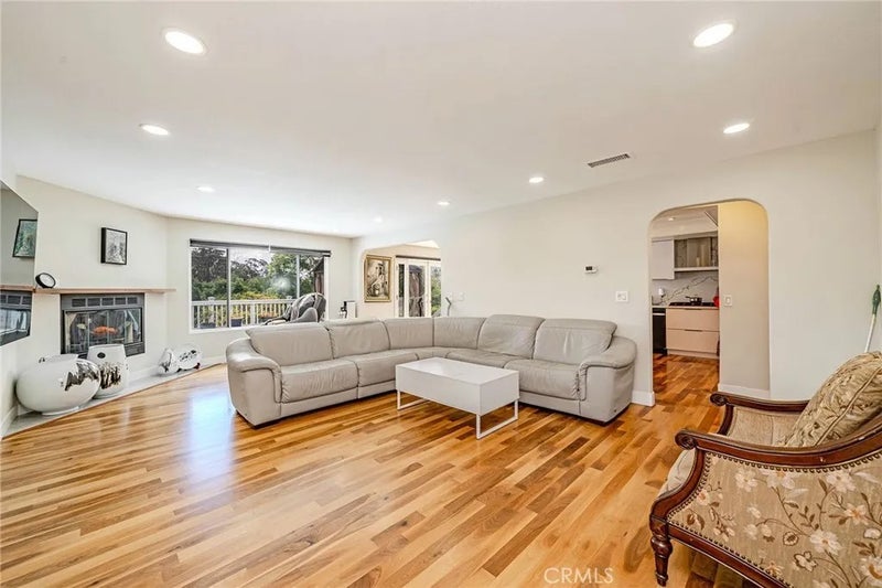 774 Stephens Ave