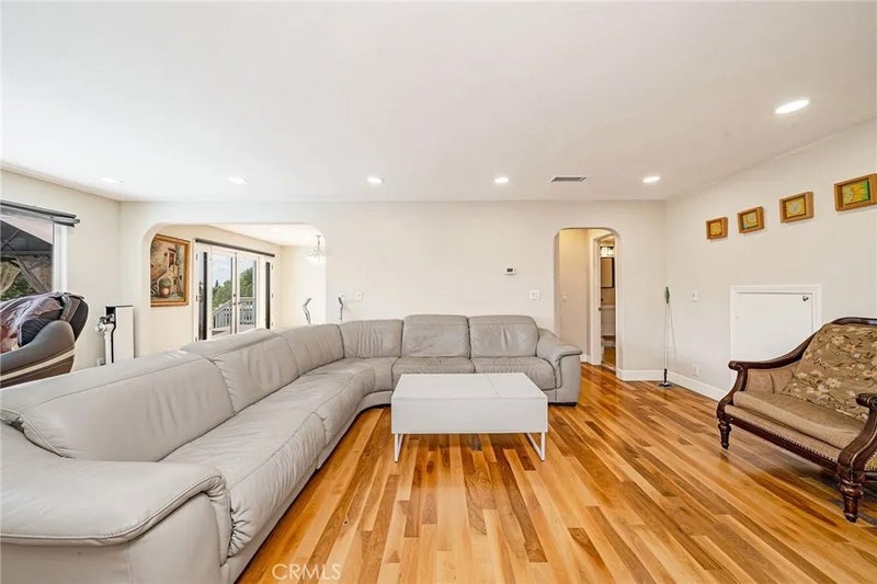 774 Stephens Ave