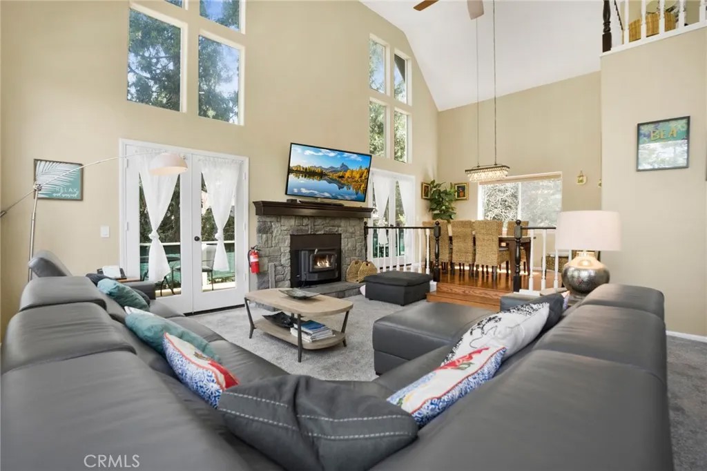 163 S Grass Valley